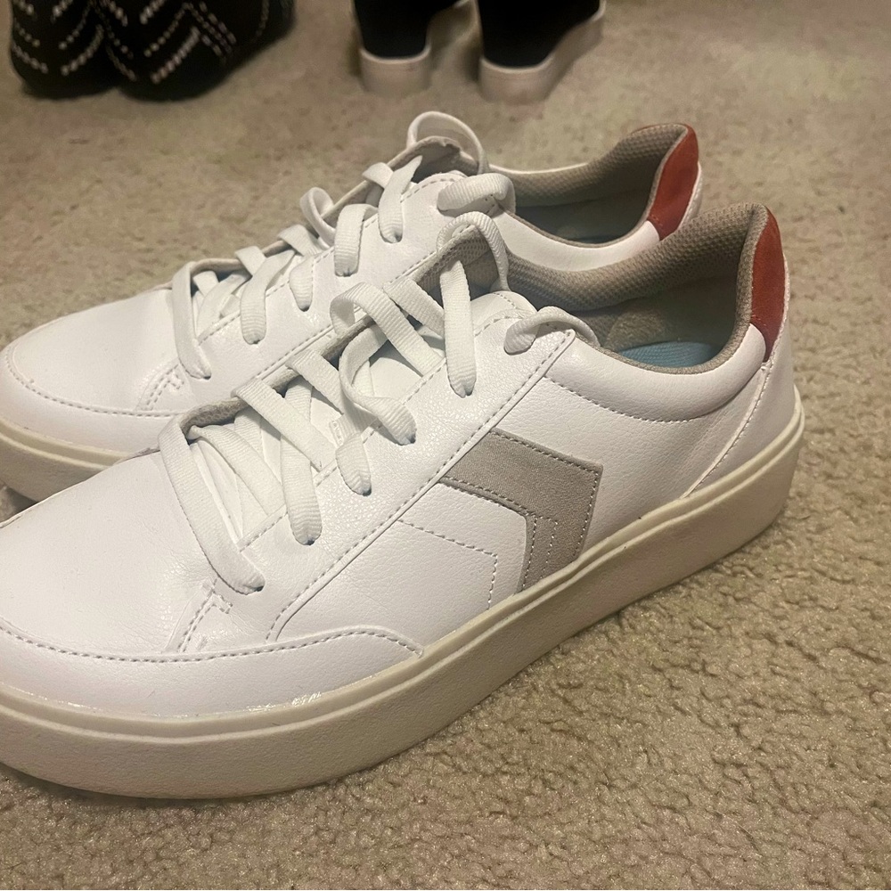 New Dr. Sholls Comfort Sneakers